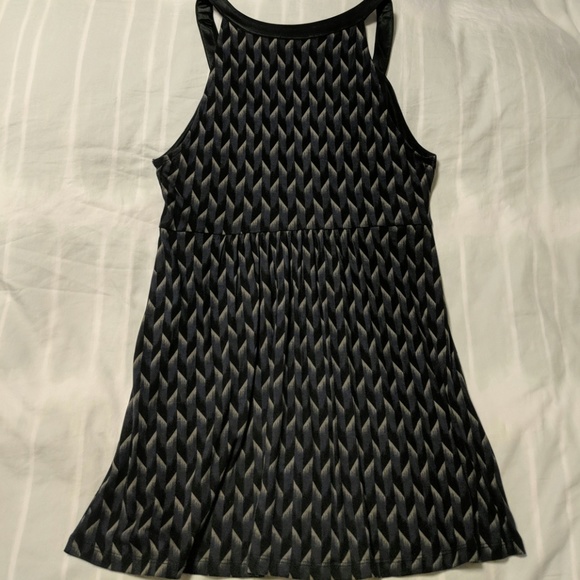 Express Keyhole Top - Picture 5 of 5